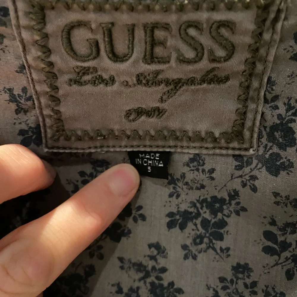 GUESS military romper - Picture 4 of 6